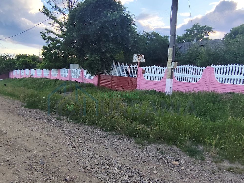 Casă de vânzare în Muncelul de Sus, com. Mogoșești-Siret, jud. Iași – 40 ari, 4 camere, 2 băi, 2 bucătării - Poză 2