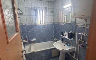 Apartament 3 camere de vânzare – Zona Centrală - Poză 12