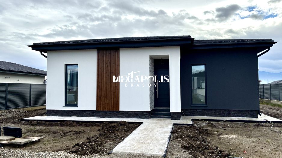 Casă / 4 camere / Sanpetru / Terasă - Poză 1