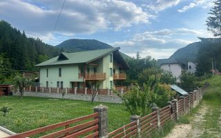 Casa/Pensiune de vanzare Slanic-Moldova Reducere pret luna Iulie - Poză 1