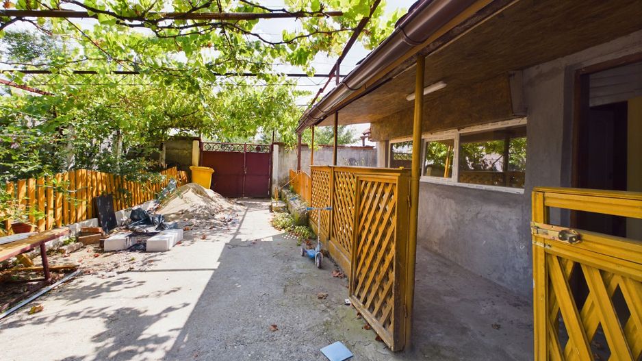 PREȚ REDUS! Casă cu 3 camere în Bujac - Poză 3