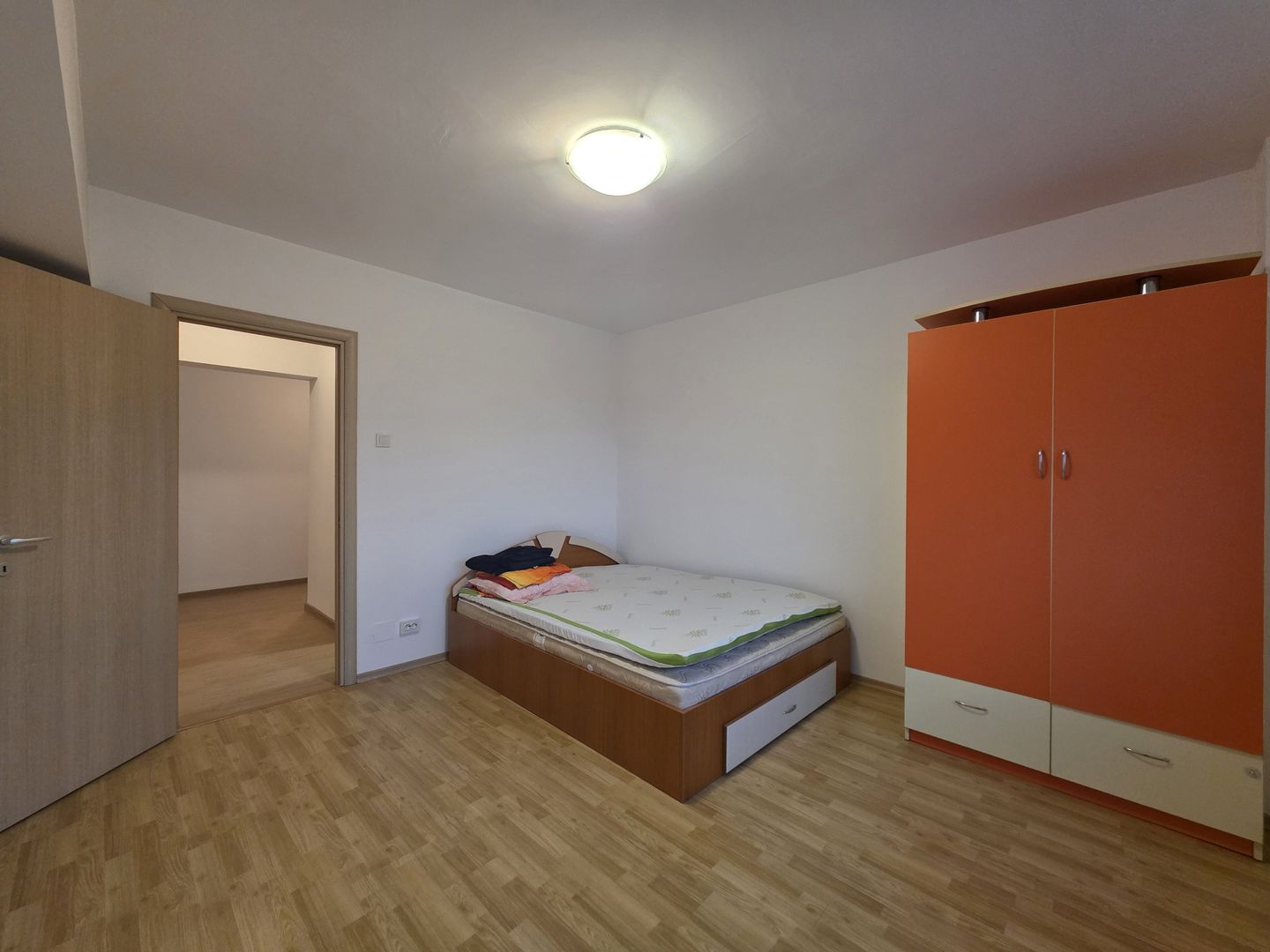 Apartament 3 camere – 100 mp – de închiriat în Cartierul Henri Coandă, - Poză 5