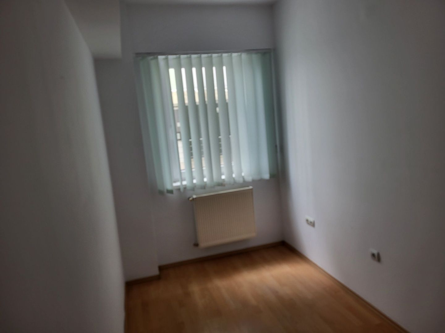 De vanzare apartament - Poză 2