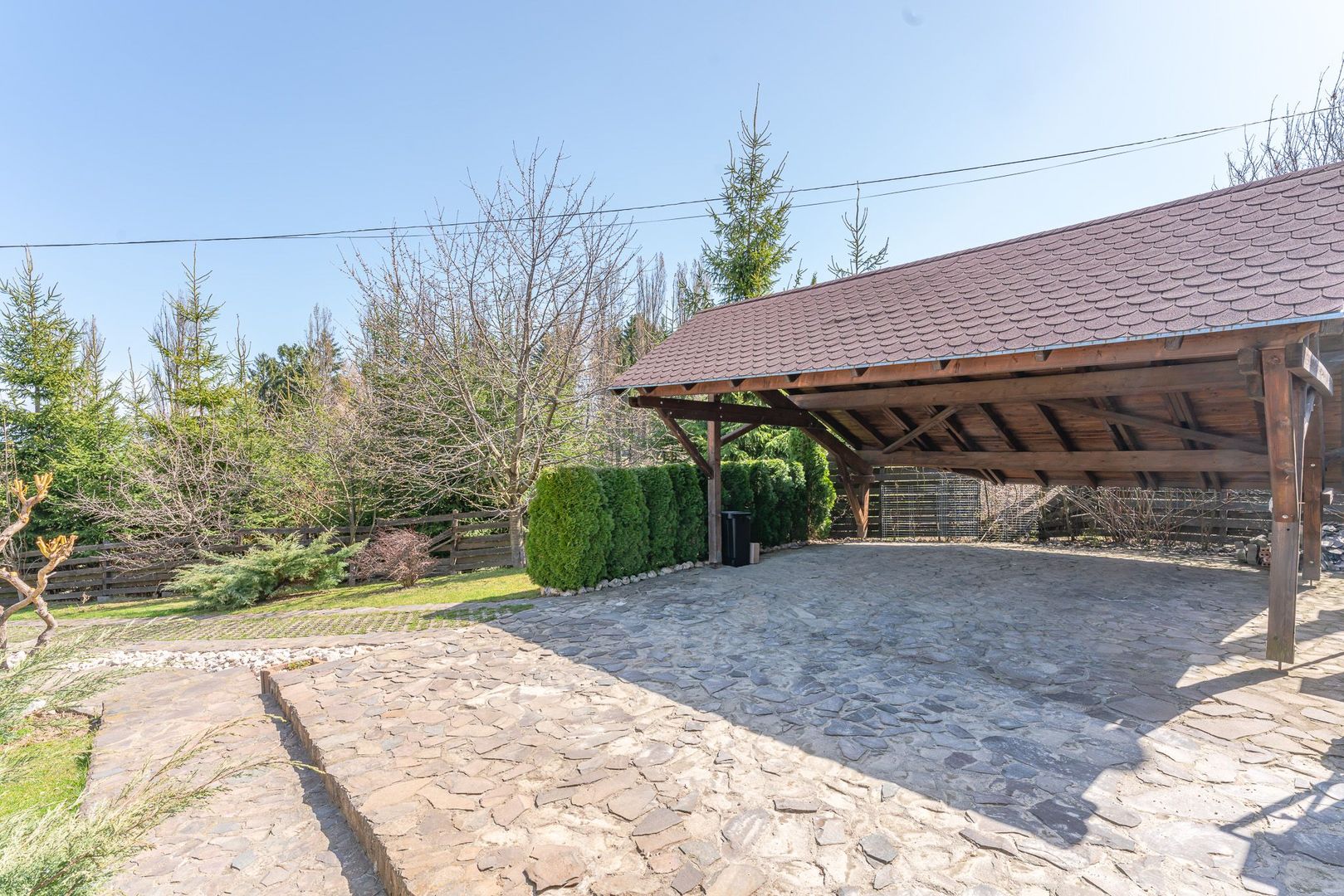 Casa Sacele amplasata in vecinatatea padurii cu pompa de caldura - Poză 34