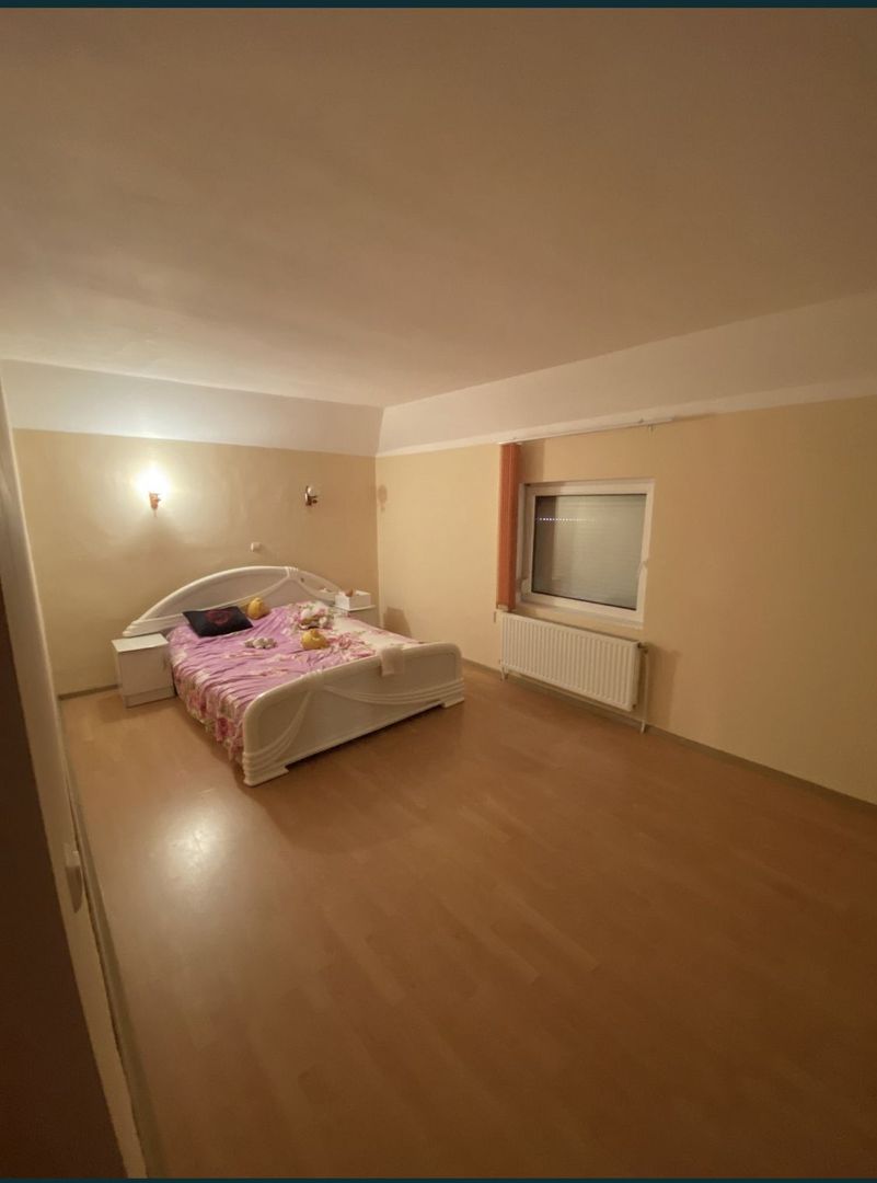 Casa de vanzare in zona Closca(liceul german) - Poză 2