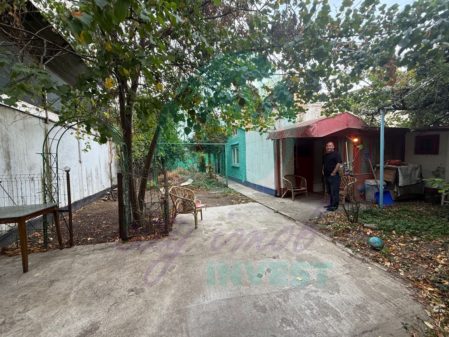 "Casa bunicii" pe un lot de teren de 307 mp - Poză 5