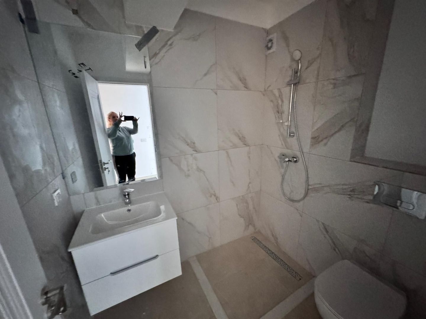 AP. 3 CAMERE,BLOC NOU, BUCATARIE INCHISA,CENTRALA PROPRIE,LOC PARCARE, - Poză 5