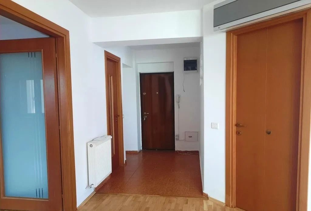 Apartament 4 camere nemobilat Stefan cel Mare de inchiriat bloc 2013 - Poză 15