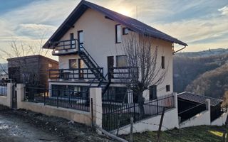 Refugiu în Inima Munților I Casa in Moeciu I Bran - Poză 11