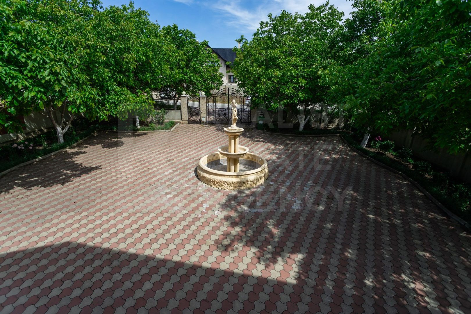 Casă în 4 nivele, amplasat pe strada Chicago, Stăuceni. - Poză 7