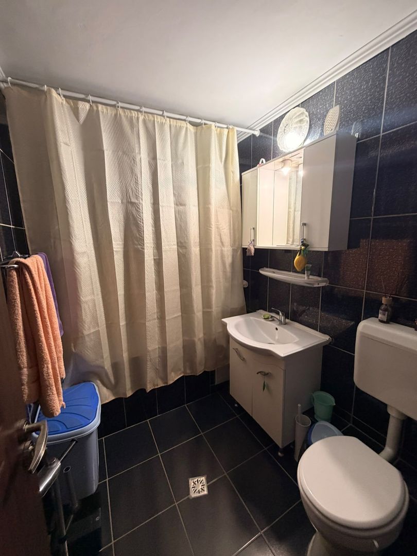 Apartament 4 camere de vanzare Crangasi - Poză 6