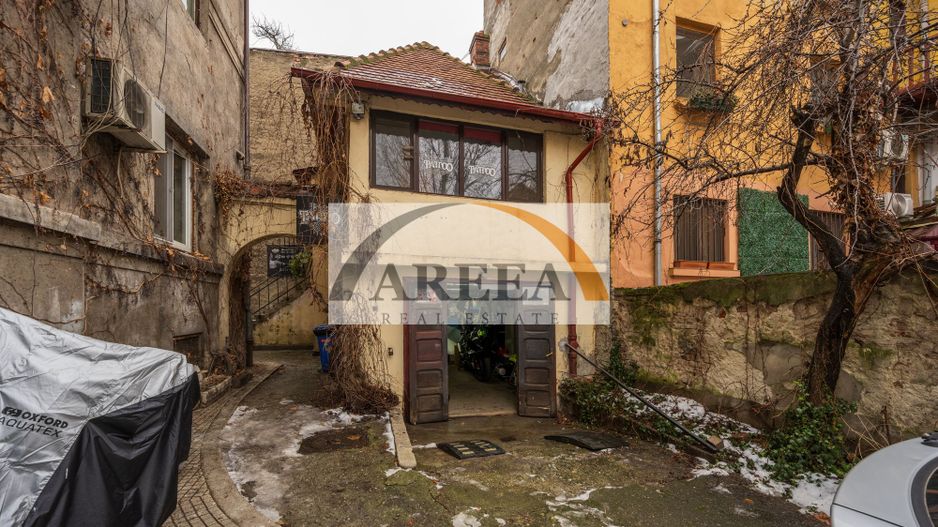 Ultracentral - zona Polona - 3 camere cu dependinte si GARAJ propriu - Poză 13