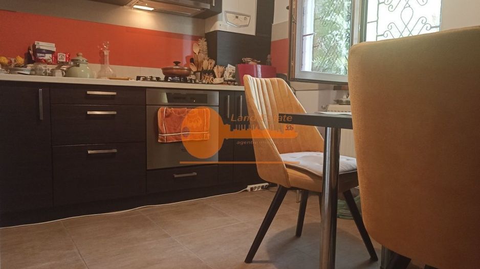 3 camere Crangasi-2011-Loc parcare-TErasa - Poză 3