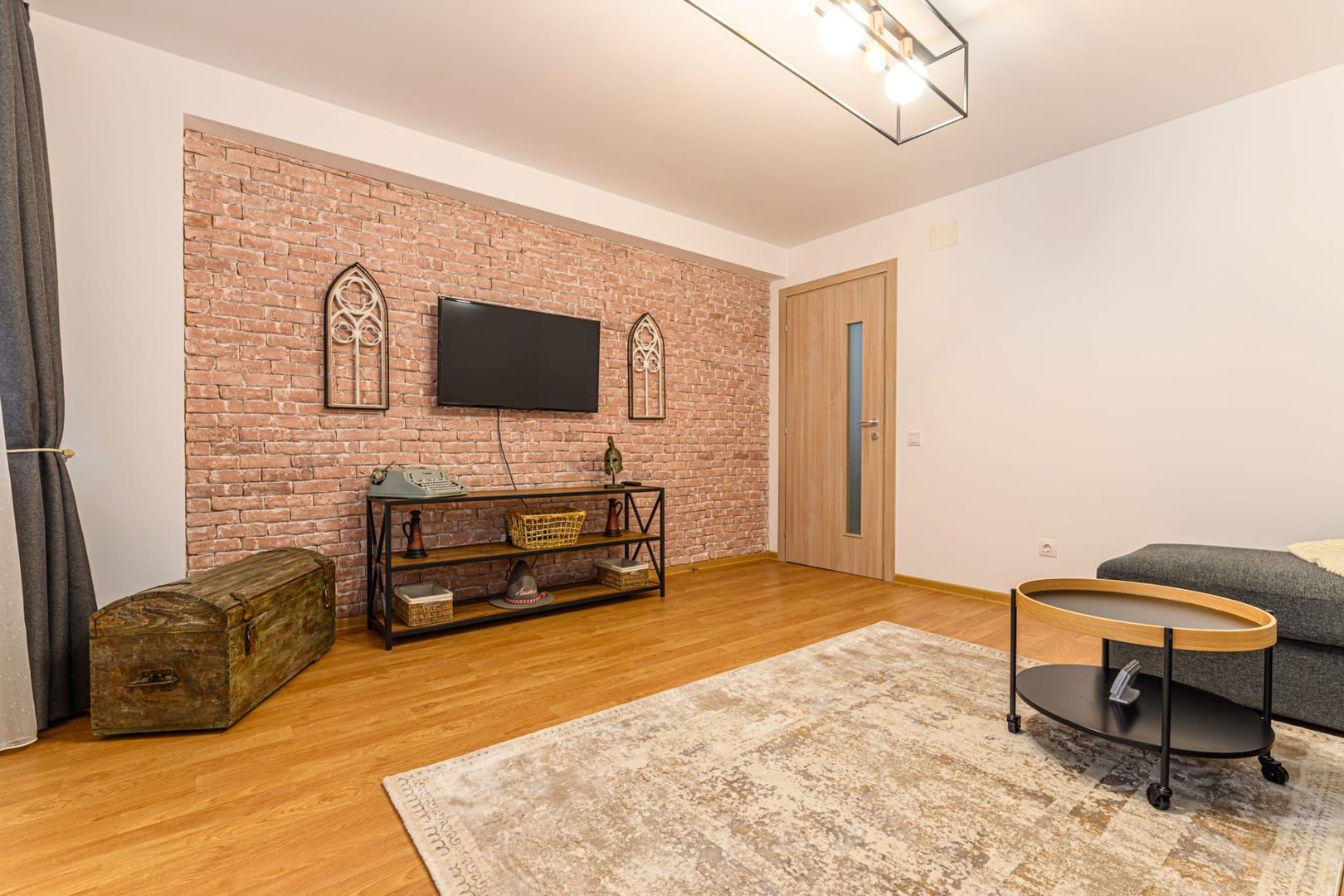 Cartier URBAN, lângă Mall Coresi, apartament 2 camere, mobilat, 550 euro - Poză 4