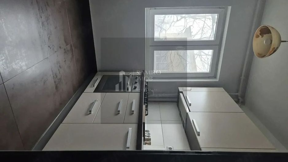 Apartament 2 camere decomandat Piata Sudului / Martisor - Poză 4