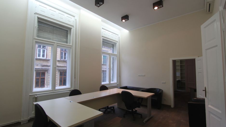 Spațiu de birouri mobilat - 120mp  în zona Unirii. - Poză 13