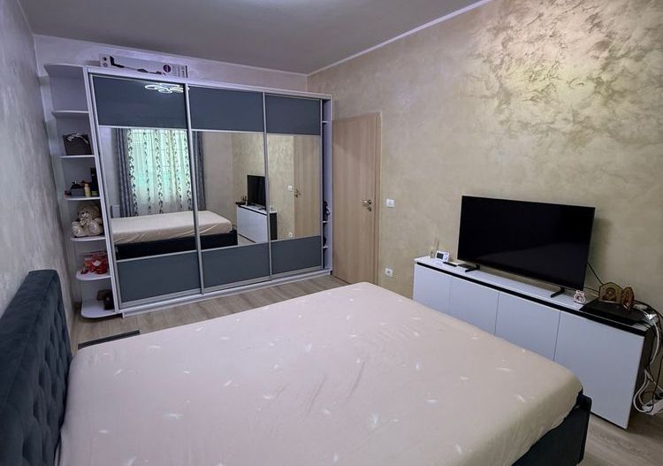 Apartament de vanzare 2 camere Giroc cu gradina 23 mp+2 locuri de paracre. - Poză 3