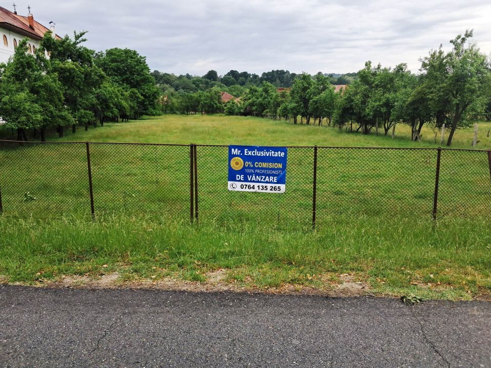 TEREN INTRAVILAN NOVACI - Poză 1