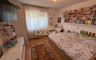 Vânzare Apartament 4 Camere - Decomandat - 78 mp - Str. Împărat Traian (Școala Nr.11) - Poză 5