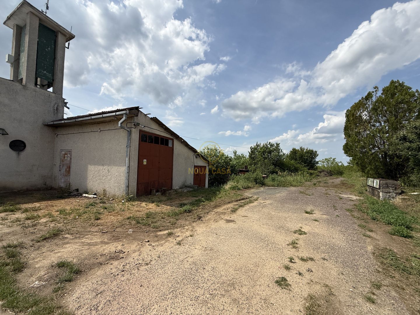 Stație Carburanți De Vânzare| 18.000 mp teren | Hale | Front la E81 - Poză 13