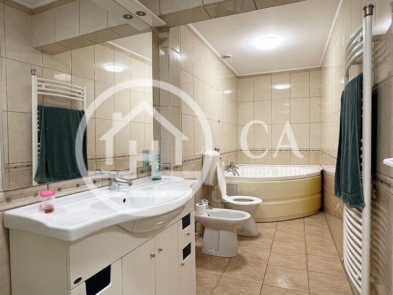 Apartament de închiriat cu 3 camere în zona Rogerius, Oradea - Poză 8
