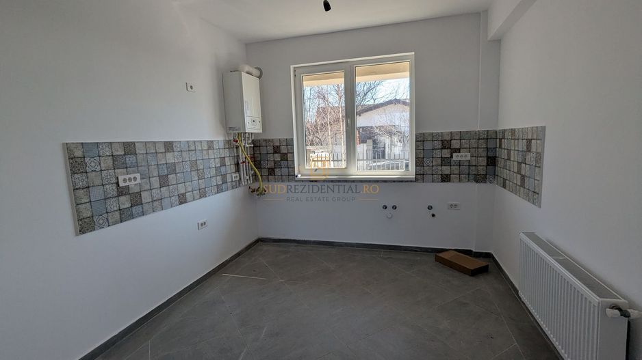 Vila excelenta tip duplex, P+1+Mansarda, Comuna Berceni - Poză 5