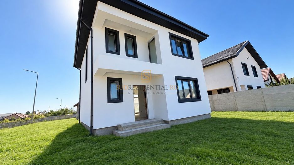 Vila individuala / 4 Camere / 2 Bai / 320 mp teren / Zona linistita - Poză 1