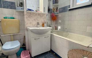 Apartament cu 2 camere / 54 mp/ zona centrala Podu Ros - Poză 9