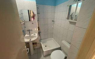 Apartament cu 4 camere de inchiriat-Str Republici-Zona 7 Noiembrie - Poză 16