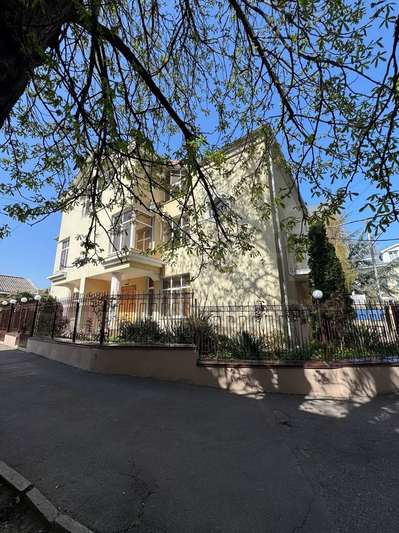 Vânzare, casă, bd. Ştefan cel Mare şi Sfînt, Centru. - Poză 1