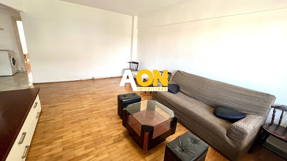 Apartament cu 3 Camere, Etaj 1, Zonă Ultracentrală - Poză 3
