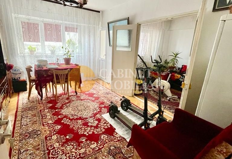 Billa -Gara Etaj Intermediar Apartament 4 camere- 96mp - Poză 2