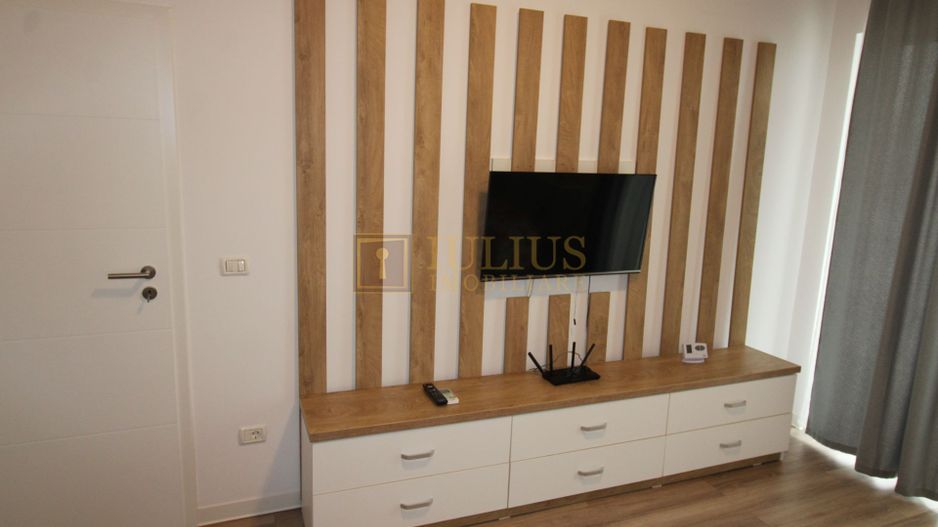 la 10 min de Complex, ideal pentru cuplu, studenti, centrala proprie - Poză 2