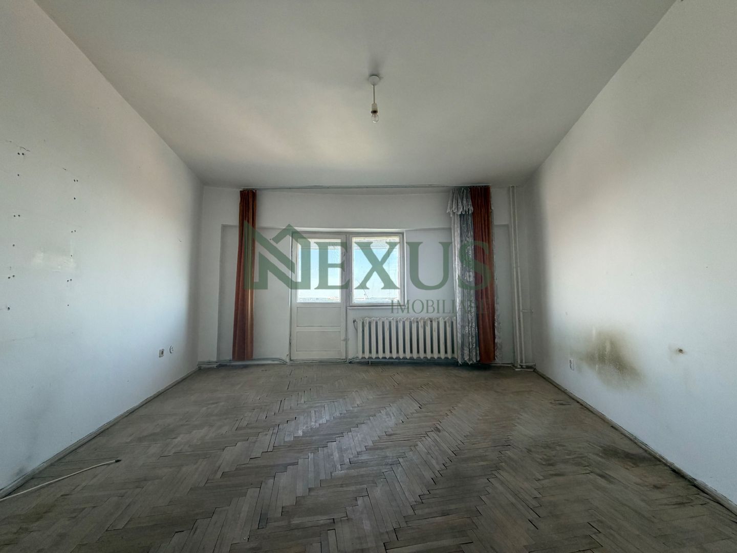 Apartament 2 camere decomandat ultracentral de Vanzare - Poză 3