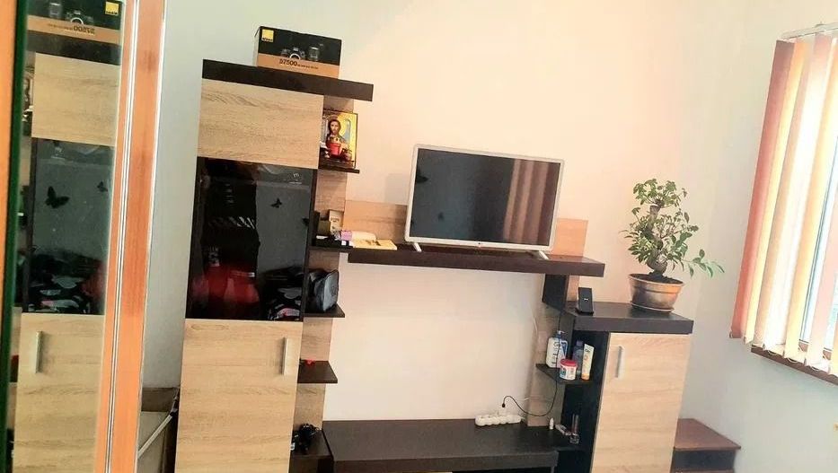AP. 2 CAMERE GORJULUI, PET-FRIENDLY, CENTRALA, BLOC NOU, METROU 10 MIN - Poză 3