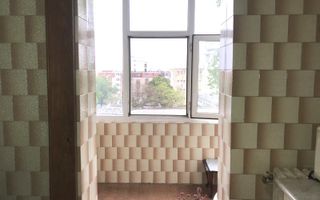 GARA-ABATOR- Apartament de 3 camere foarte spatios si luminos! - Poză 8