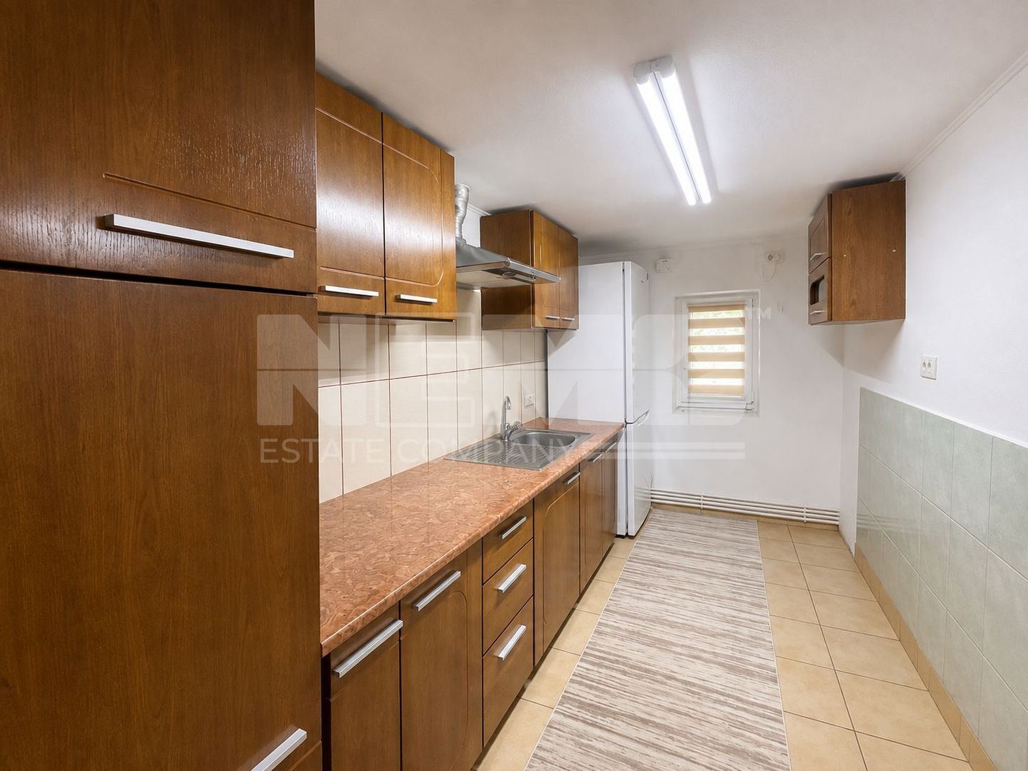 CASA DE ÎNCHIRIAT | 4 CAMERE | CURTE | RADAUTI | COMPLET FUNCTIONALA - Poză 9