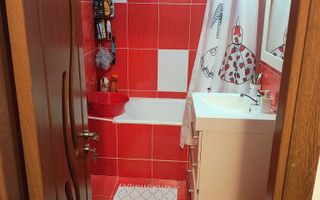 BRASADAS vinde ap 3 cam etaj 4/4 in Carpați 2. - Poză 7