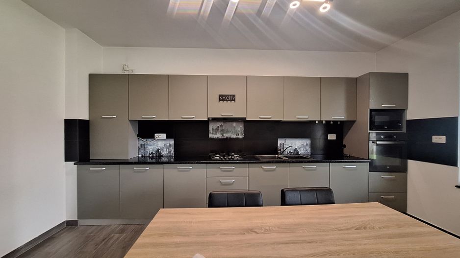 Duplex 4 cam 3 bai parcare&curte Prelungirea Ghence str. Maracineni - Poză 14