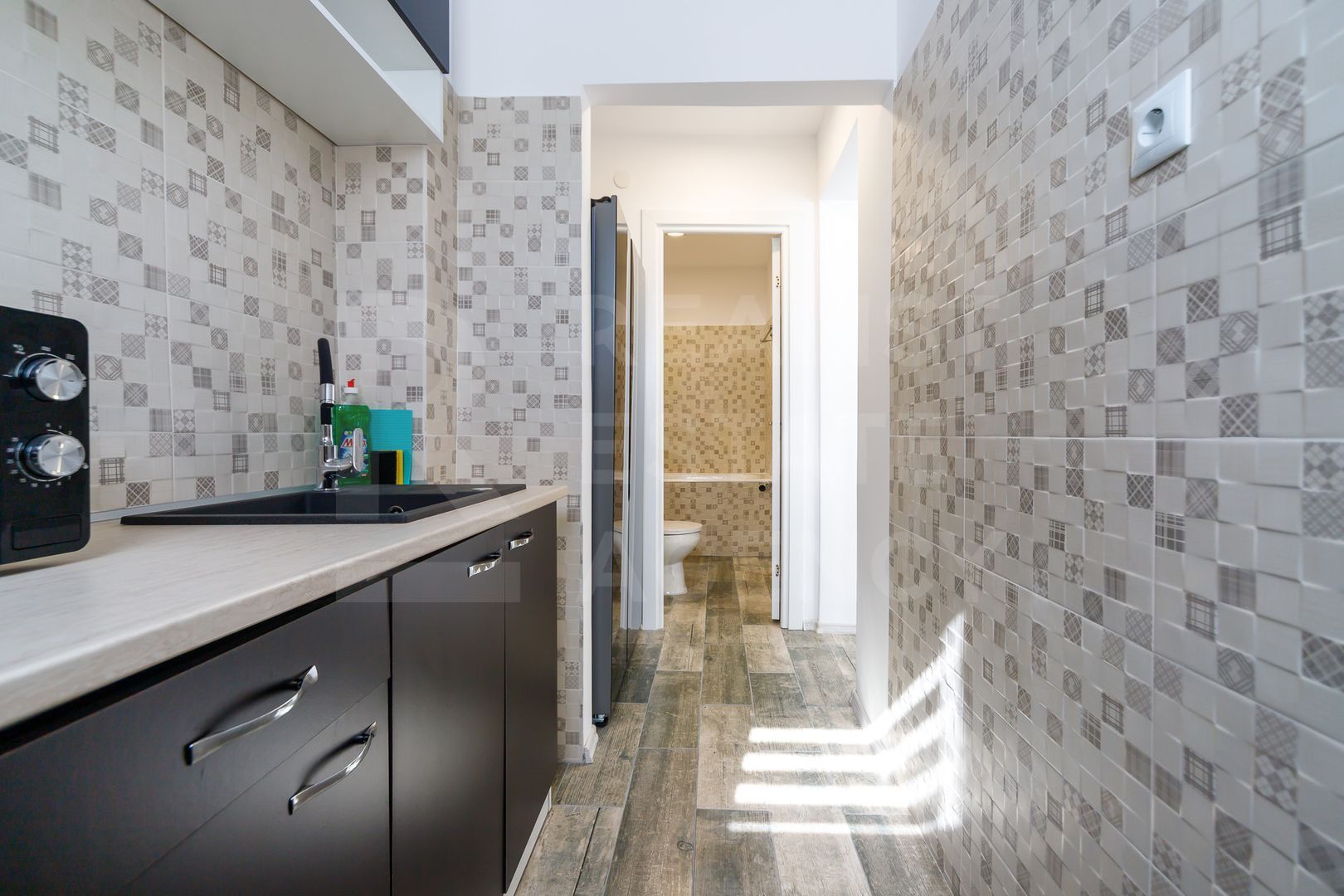 Vânzare, apartament cu 2 camere în zona Drumul Taberei, București - Poză 5