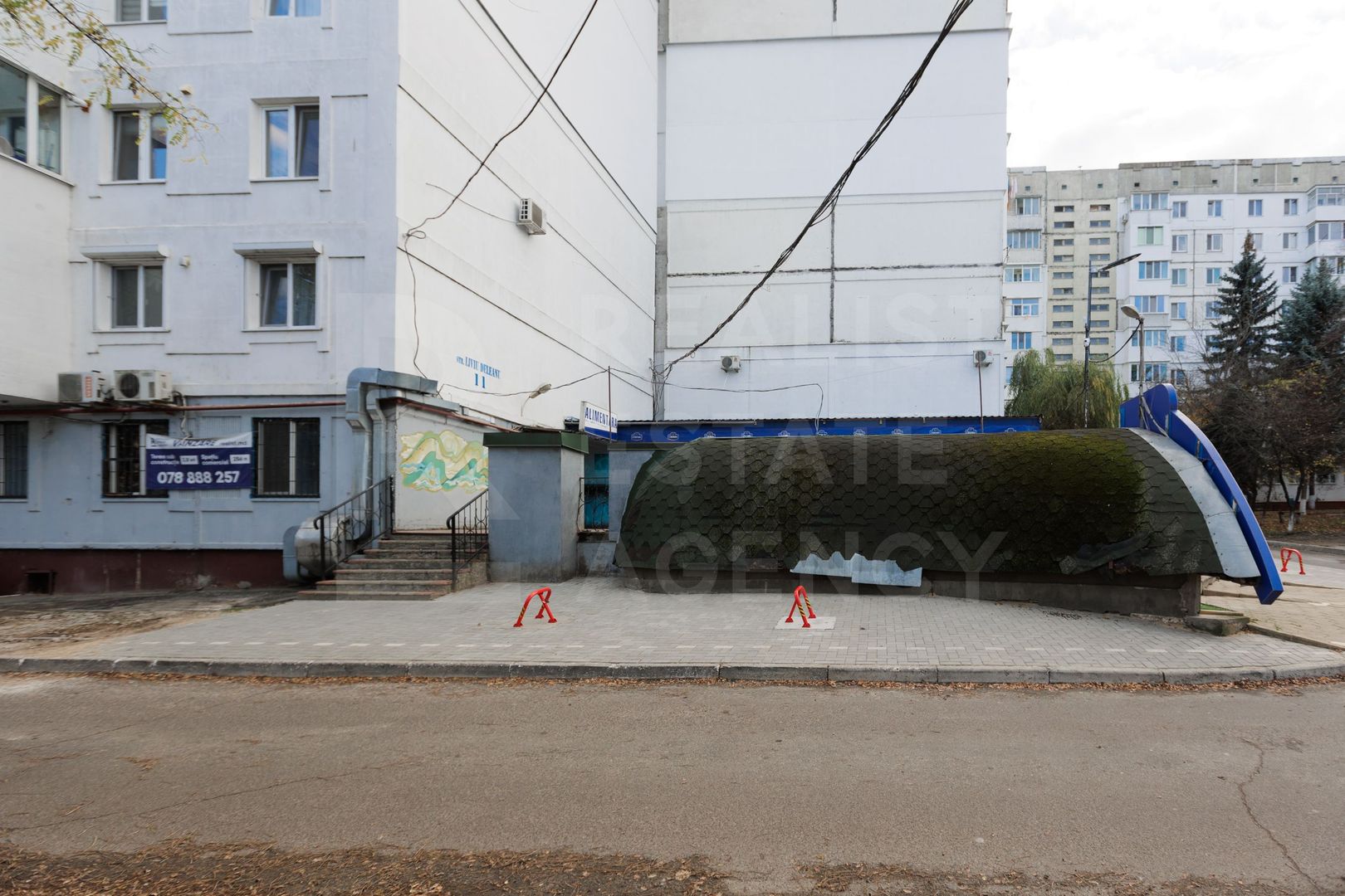 Chirie, spațiu comercial cu terasa, str. Liviu Deleanu, Buiucani - Poză 3