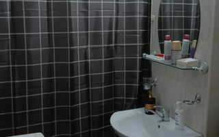 Apartament 2 camere de inchiriat ,  aproape de metrou ,gata de mutat ! - Poză 11