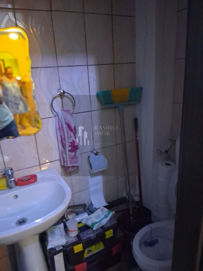 OCAZIE 3 CAMERE METROU GORJULUI - Poză 21