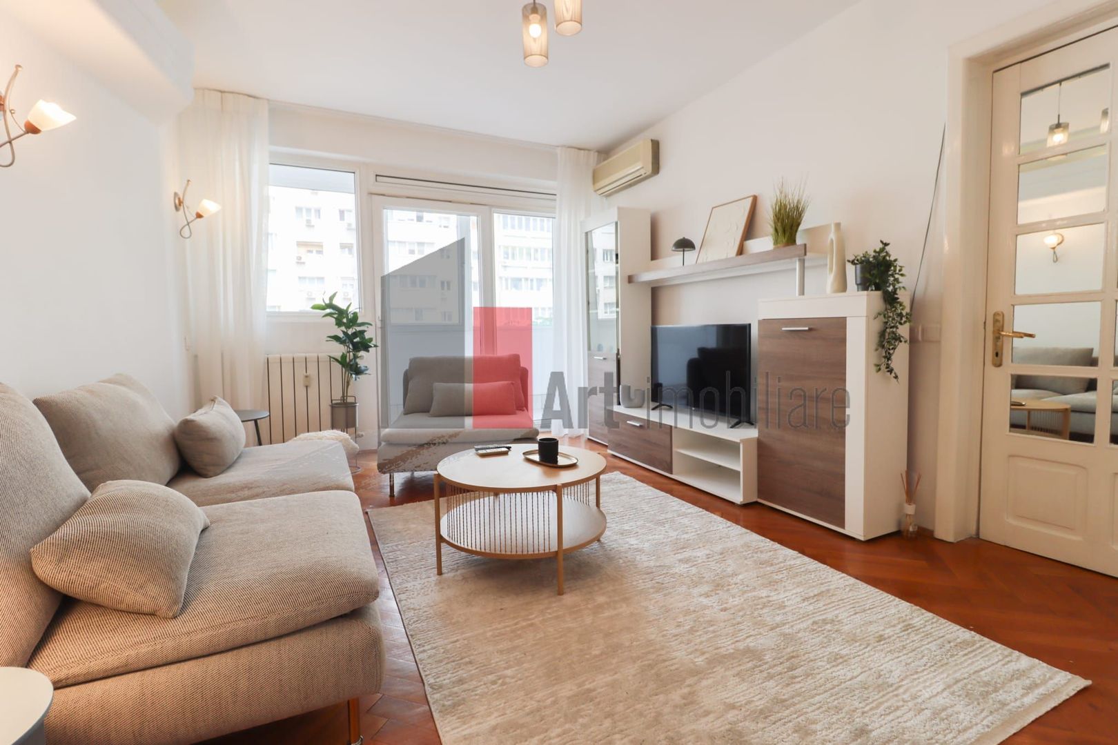 Apartamentul "BENEIT", Obor-Pasaj, BLOC STRADAL - Poză 4