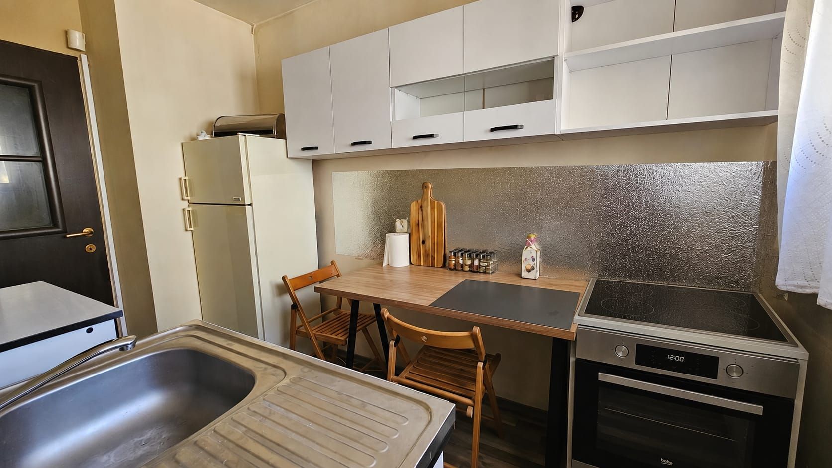 Calea Bucuresti, apartament 2 camere,mobilat,etaj1 - Poză 2
