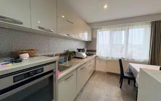 Apartament cu 3 camere - zona str.Ioan Rus - Poză 12