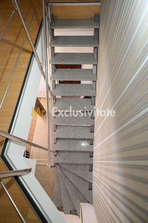 Eremia - Apartament 3 camere + studio | Scara interioara! - Poză 12