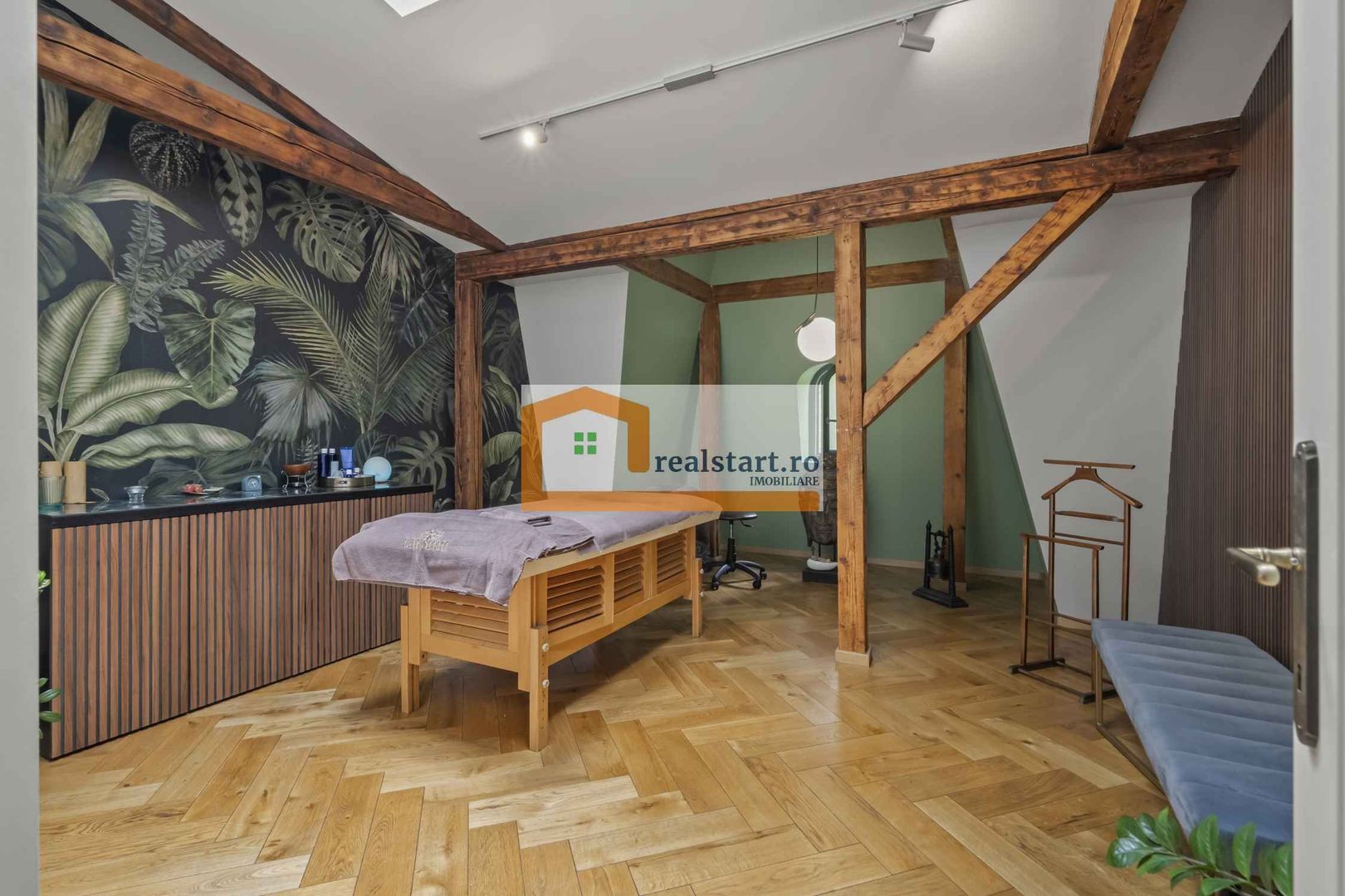 Cartierul Armenesc, Vila impozanta S+P+M, teren 615mp, terasa, curte - Poză 14