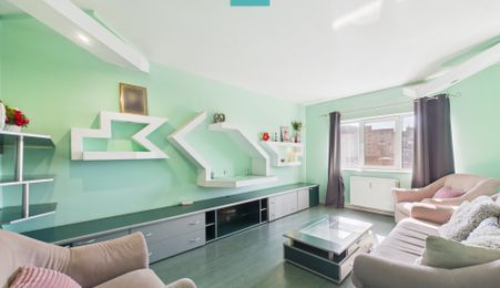 Apartament cu 2 camere de închiriat – zona Intim