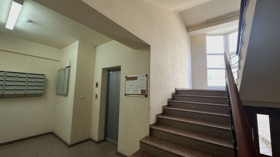 Apartament cu 2 odăi +living ultra centru, Mun. Chișinău - Poză 4